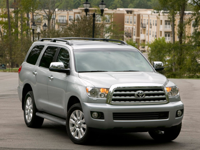 Toyota Sequoia фото