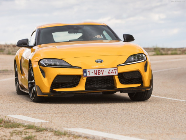 Toyota Supra фото
