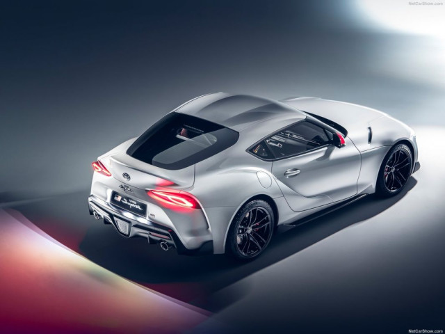 Toyota Supra фото