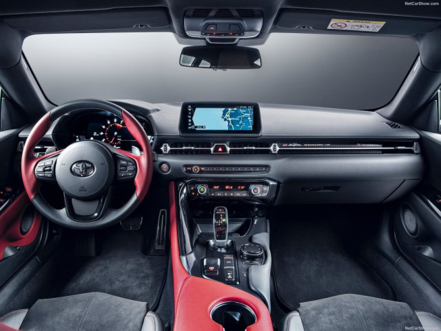 Toyota Supra фото