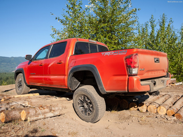 Toyota Tacoma TRD Off-Road фото