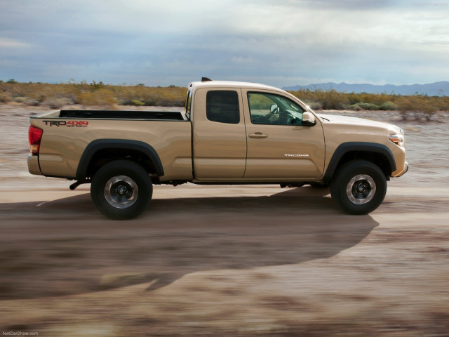 Toyota Tacoma TRD Off-Road фото