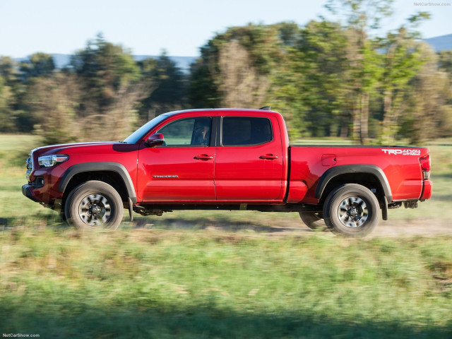 Toyota Tacoma TRD Off-Road фото