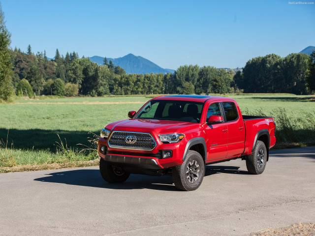 Toyota Tacoma TRD Off-Road фото