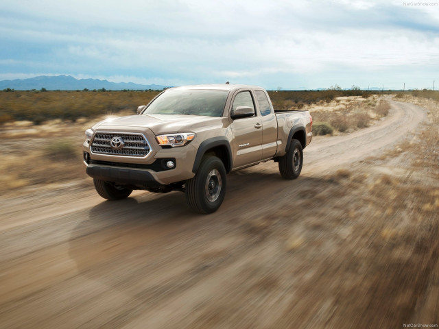 Toyota Tacoma TRD Off-Road фото