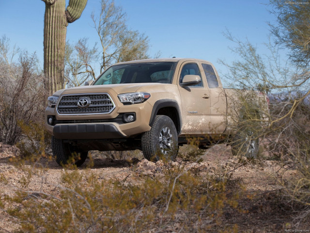 Toyota Tacoma TRD Off-Road фото