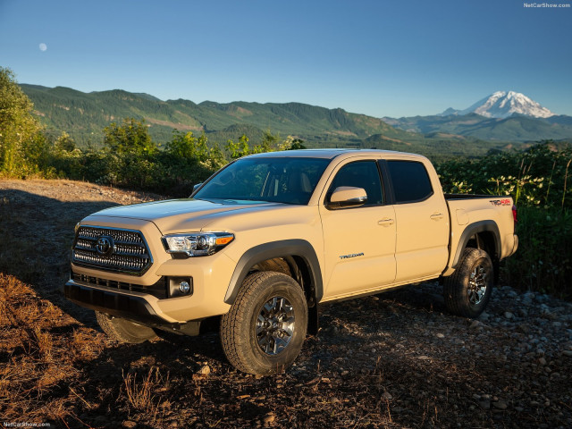 Toyota Tacoma TRD Off-Road фото