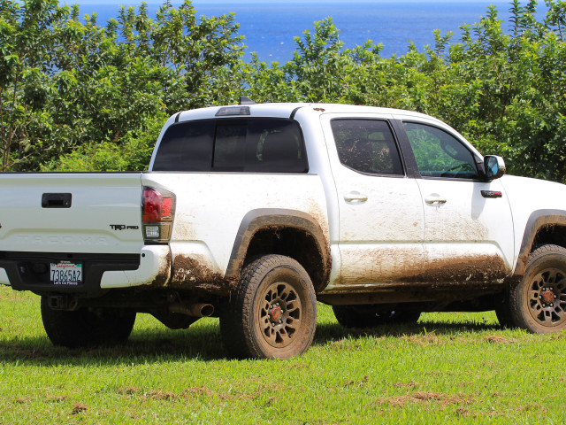 Toyota Tacoma TRD Pro фото