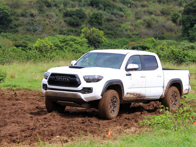 Toyota Tacoma TRD Pro фото