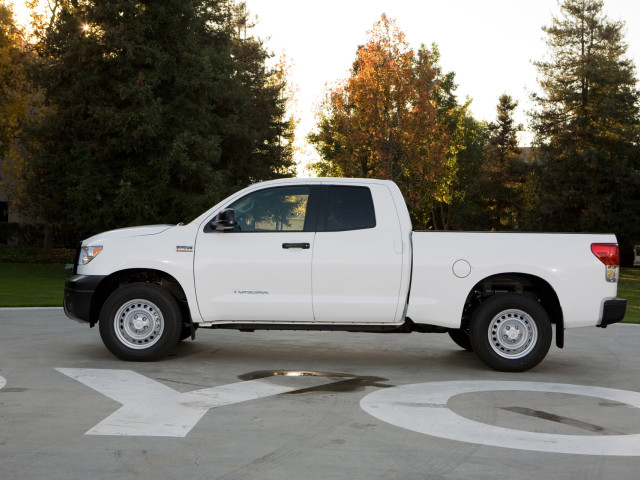 Toyota Tundra Work Truck Package фото