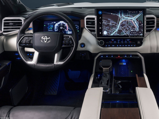 Toyota Tundra фото