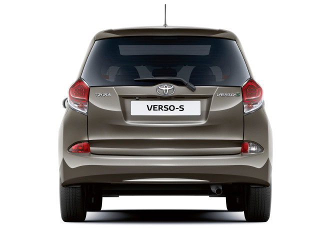 Toyota Verso-S фото