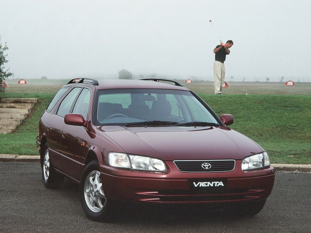 Toyota Vienta фото