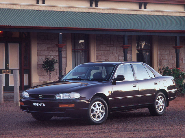 Toyota Vienta фото