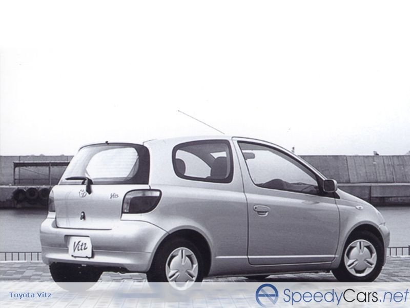 Toyota Vitz фото 4136