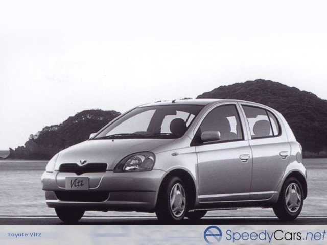 Toyota Vitz фото