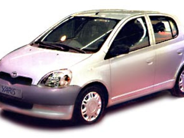 Toyota Yaris фото