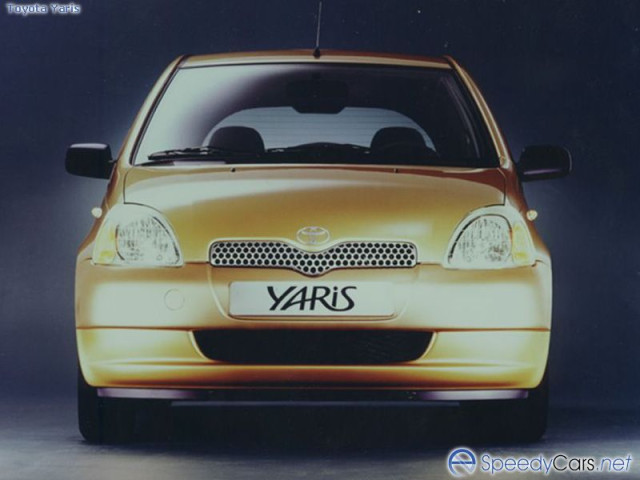 Toyota Yaris фото