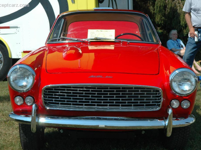 Triumph Vignale Italia 2000 фото