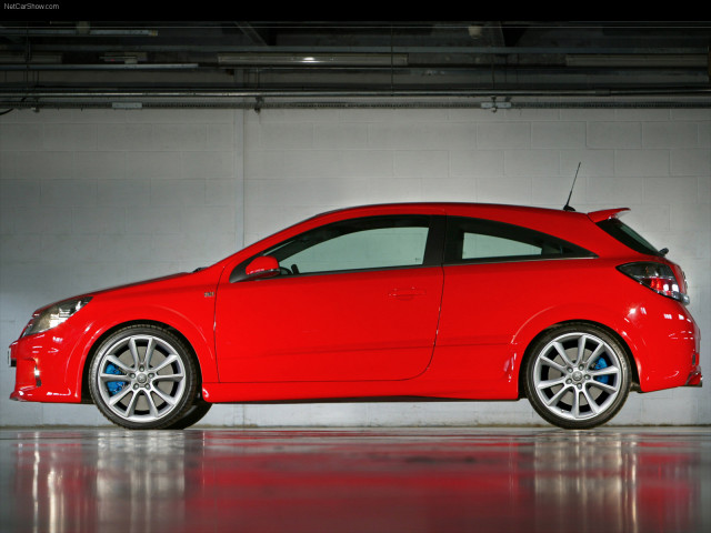 Vauxhall Astra VXR фото