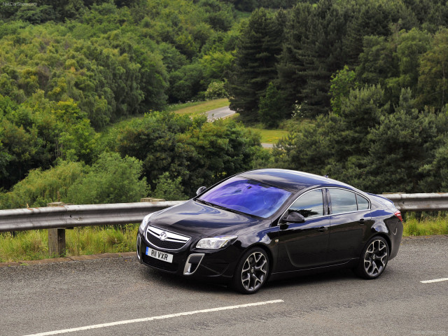 Vauxhall Insignia VXR фото