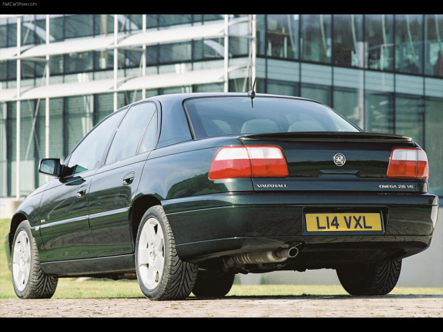 Vauxhall Omega фото