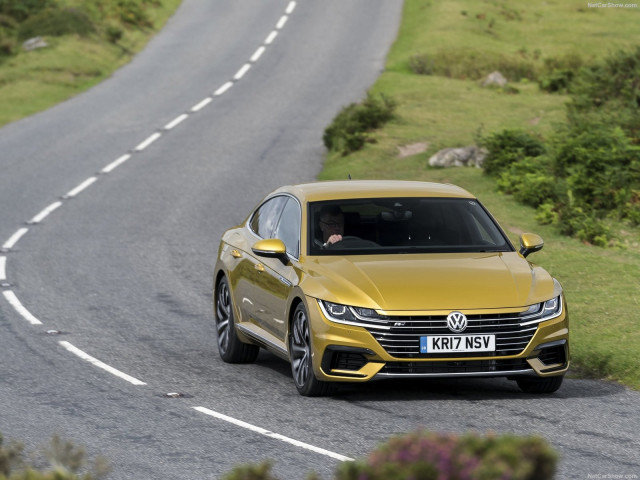 Volkswagen Arteon R-Line фото