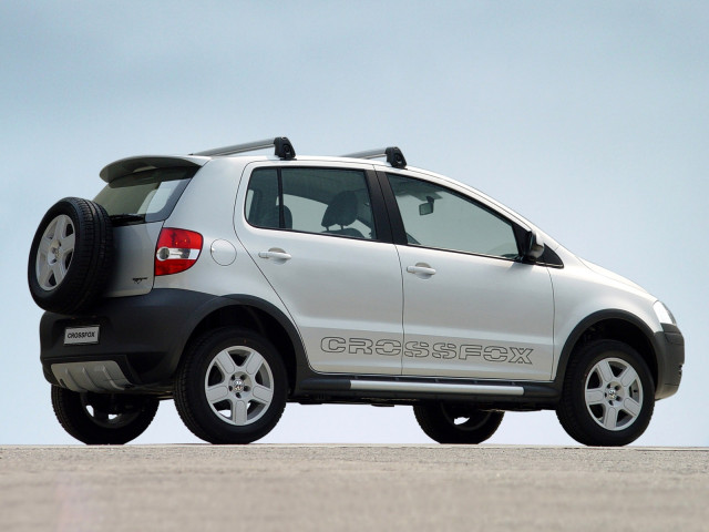 Volkswagen CrossFox фото