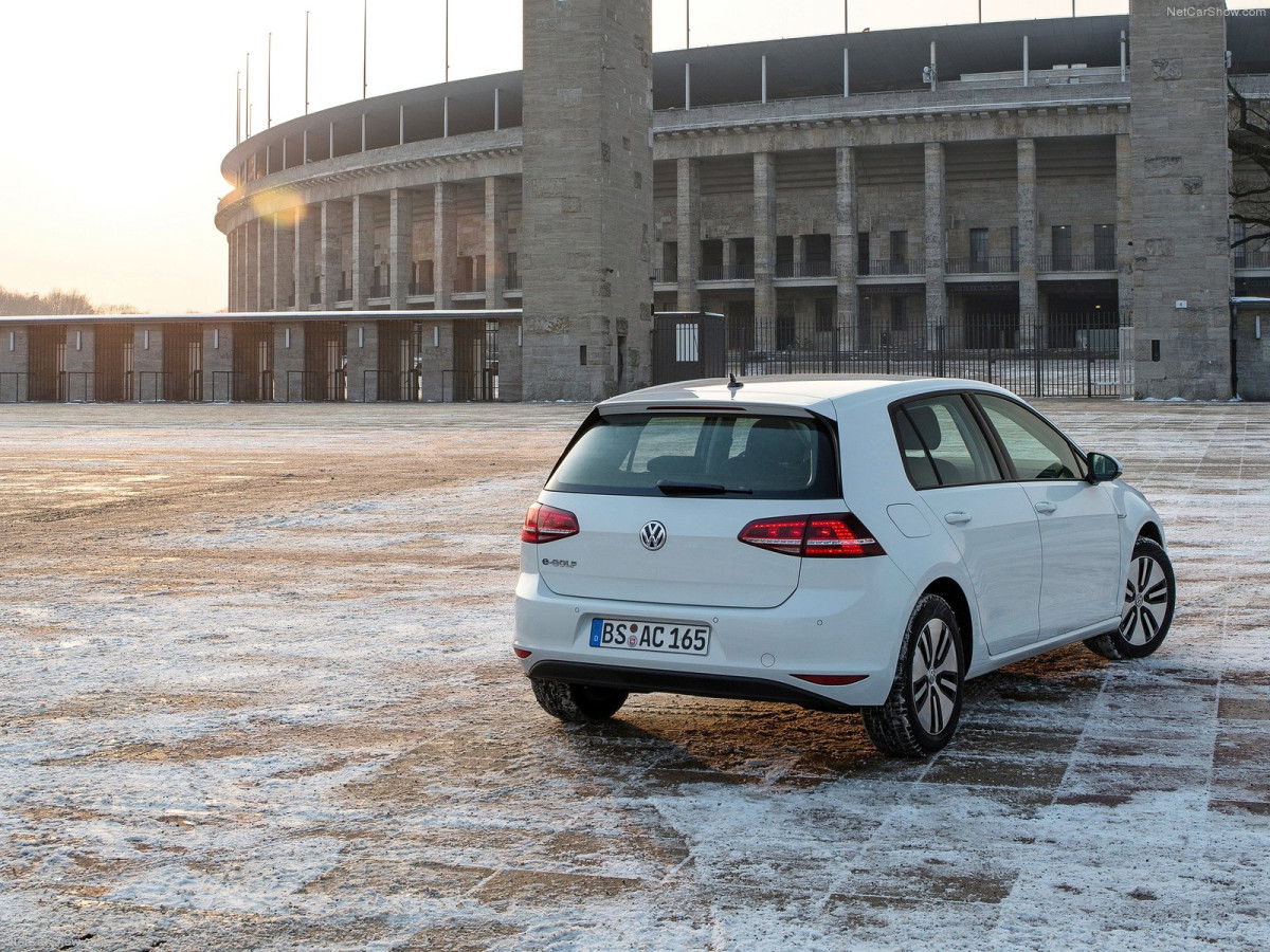 Volkswagen e-Golf фото 120275