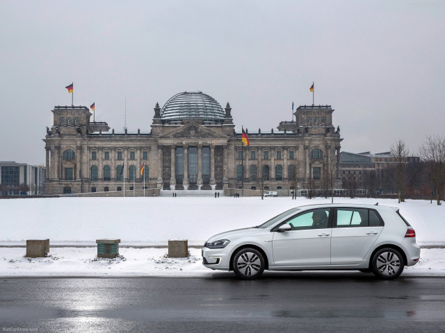 Volkswagen e-Golf фото