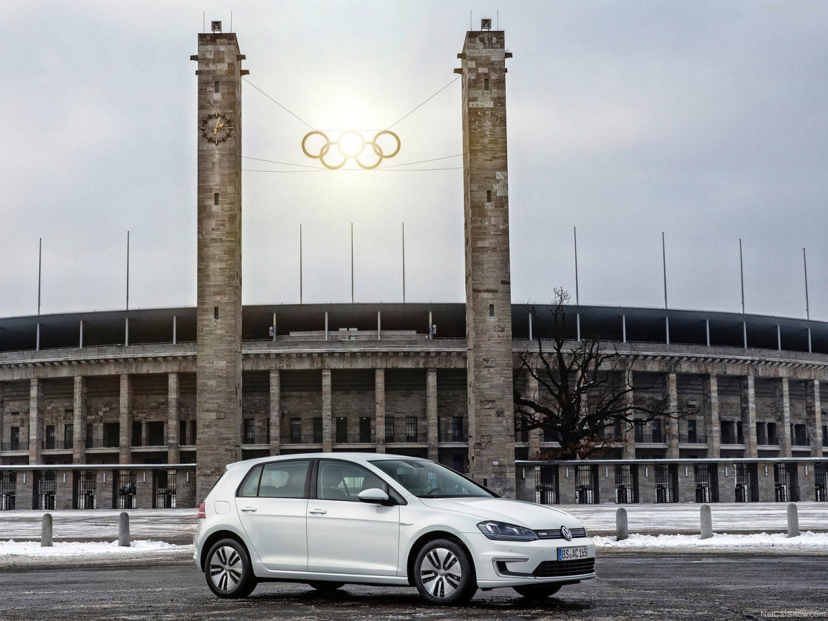 Volkswagen e-Golf фото 120300