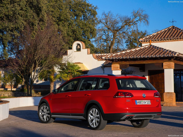 Volkswagen Golf Alltrack фото