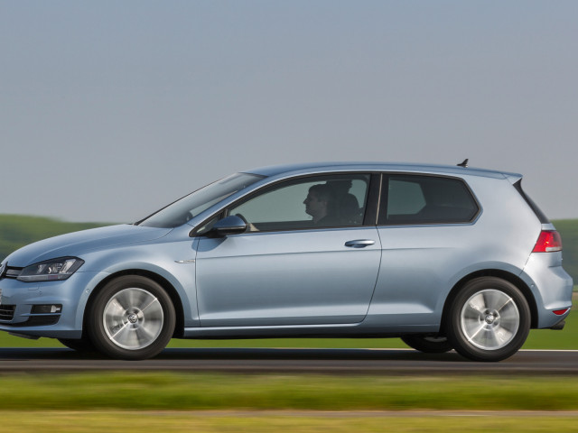 Volkswagen Golf BlueMotion фото