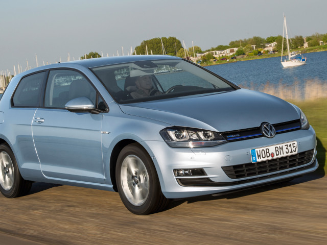 Volkswagen Golf BlueMotion фото