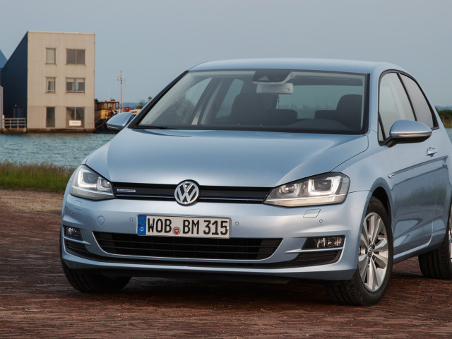 Volkswagen Golf BlueMotion фото