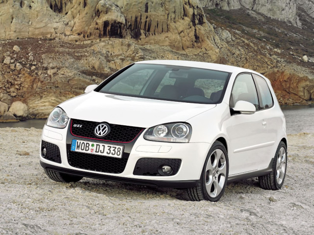 Volkswagen Golf GTI фото