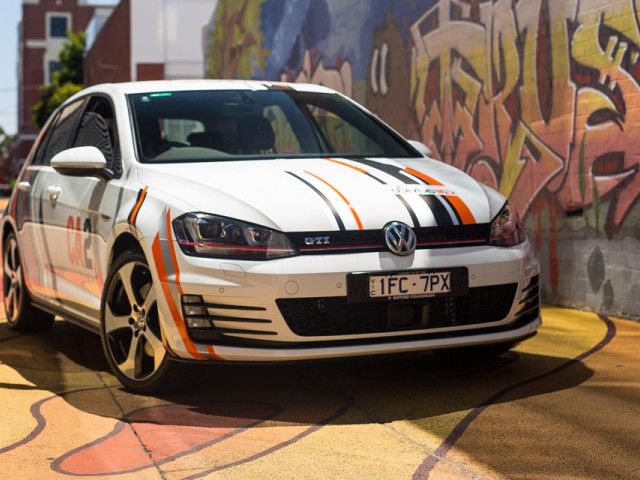 Volkswagen Golf GTI фото