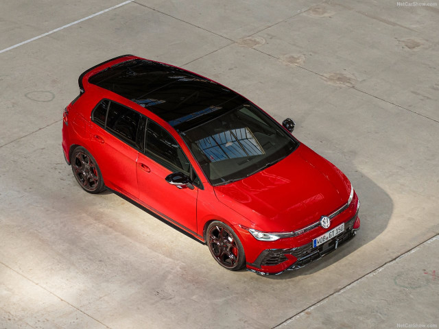 Volkswagen Golf GTI фото
