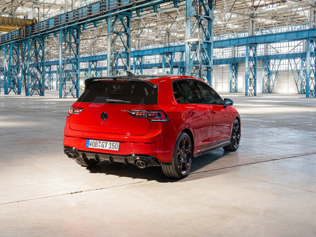 Volkswagen Golf GTI фото