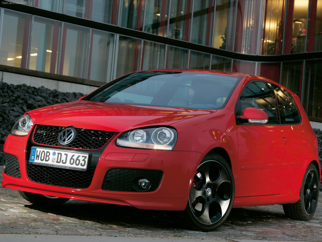 Volkswagen Golf GTI фото