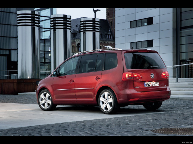 Volkswagen Touran фото