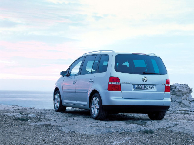 Volkswagen Touran фото