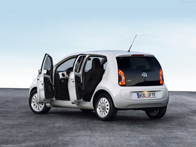 Volkswagen Up 4-door фото