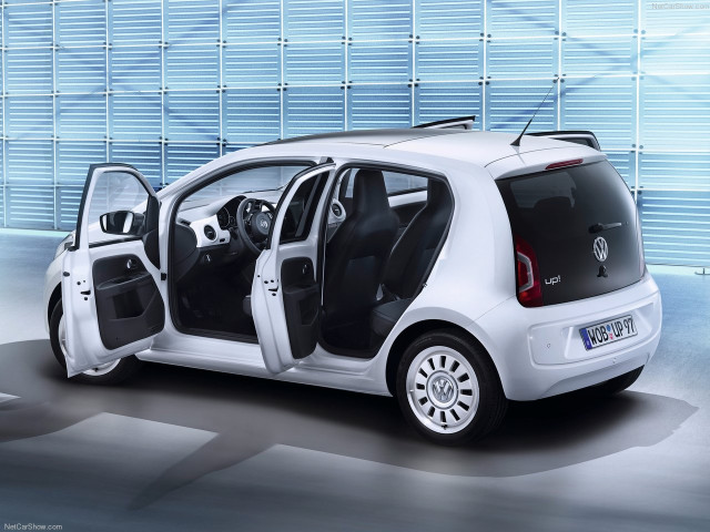 Volkswagen Up 4-door фото