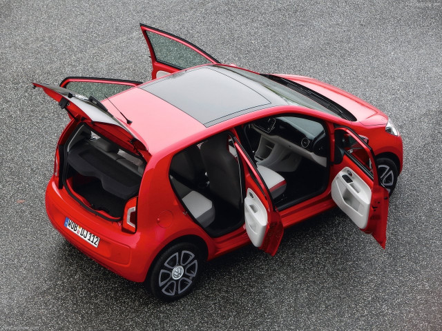 Volkswagen Up 4-door фото