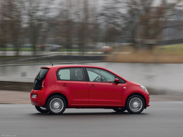 Volkswagen Up 4-door фото