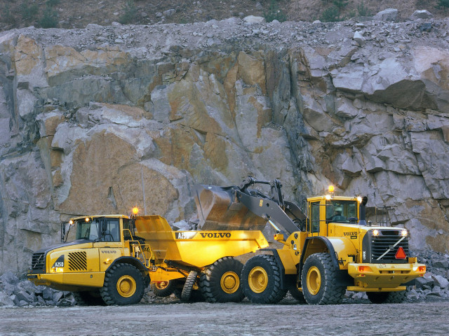 Volvo A25D фото