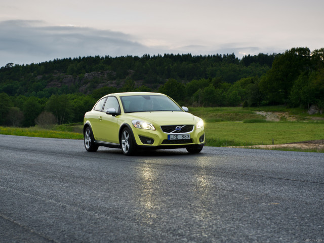 Volvo C30 фото