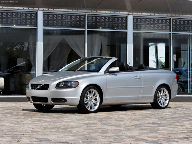 Volvo C70 фото