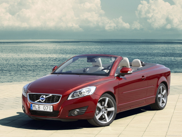 Volvo C70 фото